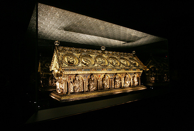 Jako z bondovky. O bečovský relikviář soupeřili kriminalisté s obchodníkem