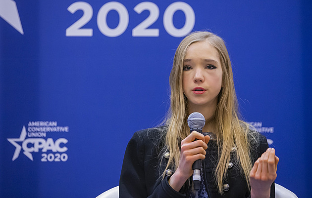 „Anti-Greta“ žádá o azyl v USA. V Německu mi hrozí vězení nebo smrt, tvrdí