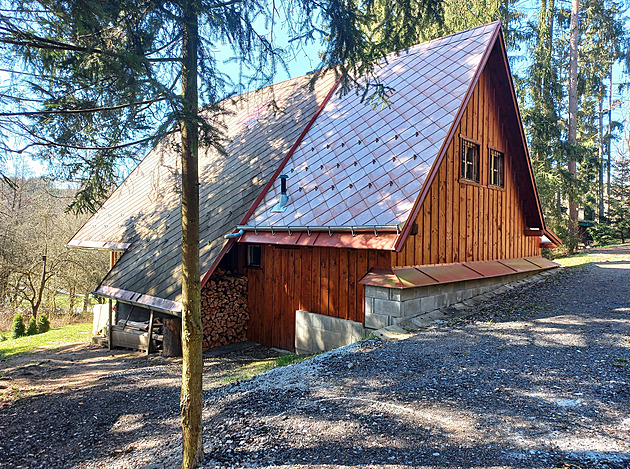 Kauza černé přístavby chaty v Jevíčku. Soud úředníkům zmírnil trest
