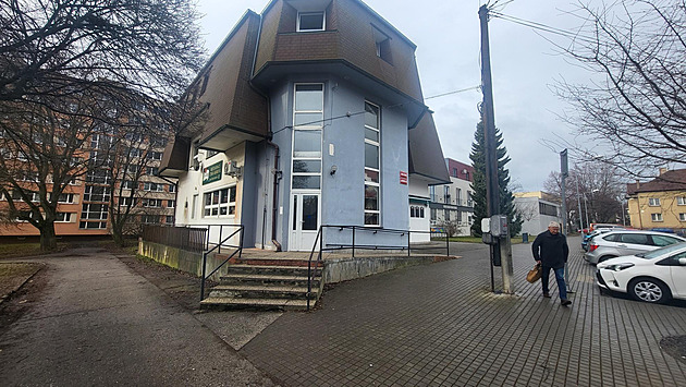 Byznys snů, nebo běžný nájem? V Kolíně se rozhořel spor kvůli školní jídelně
