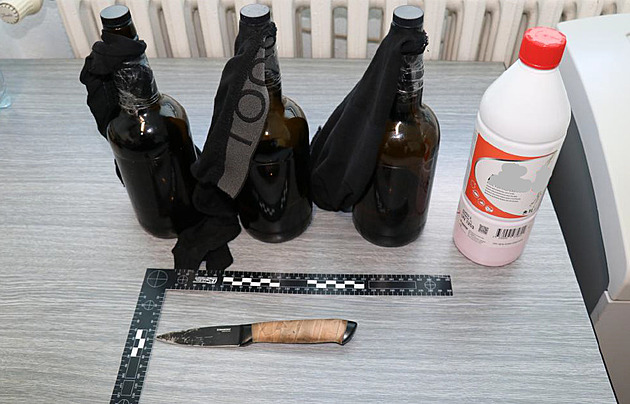 Vyhrožoval vypálením domu známým. Chtěl s nimi řešit trable s expřítelkyní