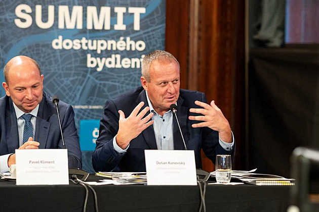 Summit otevře debatu o dostupném bydlení a stavebnictví, vystoupí i ministři