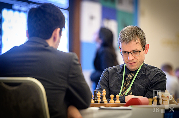 Navara v Praze zahrál lépe než mistr světa, šachový festival ovládl Abdusattorov