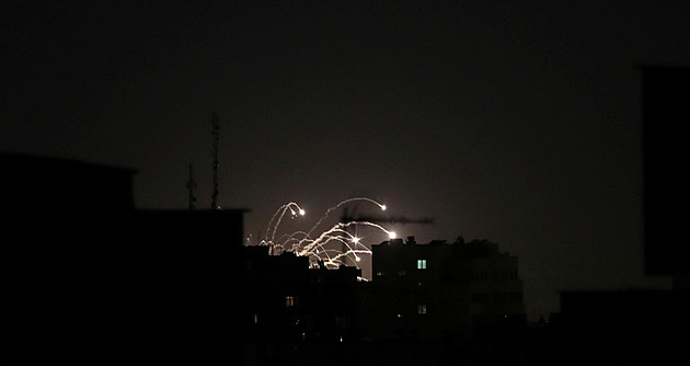 Izrael zahájil novou vlnu úderů na Teherán, USA v prvním týdnu války zasáhly 3000 cílů