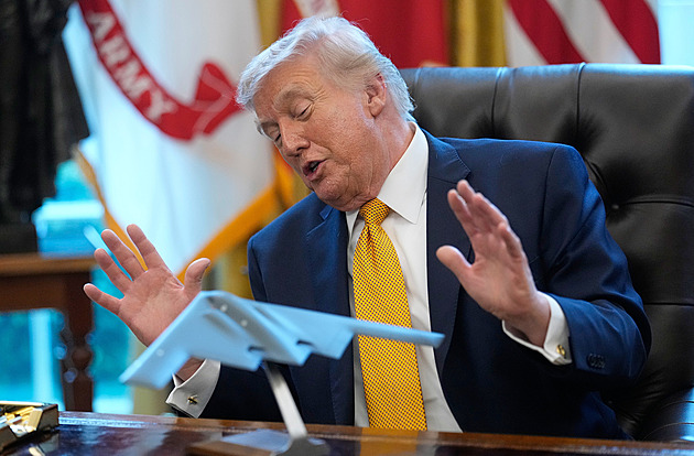 Íránci chtějí vyjednávat, ale bojí se, prohlásil Trump. Teherán to popírá