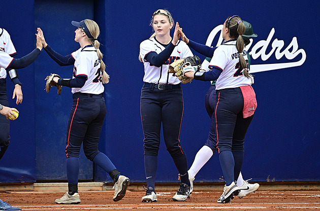 Softbalistky v domácí základní části MS porazily Kubu, pak padly s Itálií