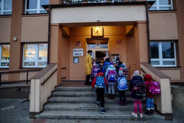 U třinácti dětí ze školy v Újezdu nad Lesy byla prokázána salmonelóza