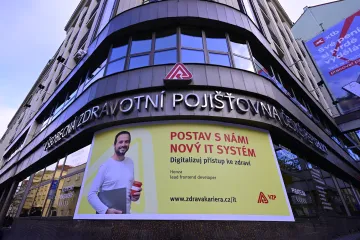 Policie ve čtvrtek zasahovala ve VZP a farmaceutických firmách, píše Zdravotnický deník