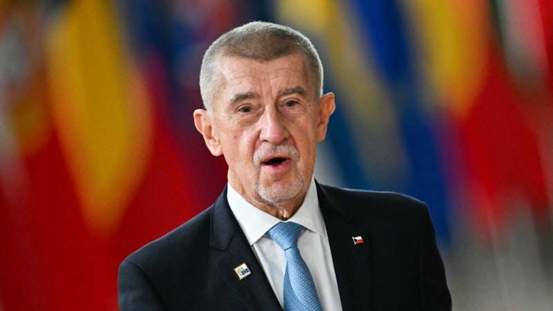 Babiš: Mám informace, že téma poplatků bude 17. listopad zneužito. Návrh nestáhnu