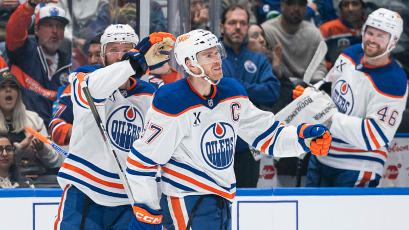 McDavid dál řádí a brousí si zuby na Detroit. Udělá další krok v honbě za rekordem Gretzkyho?